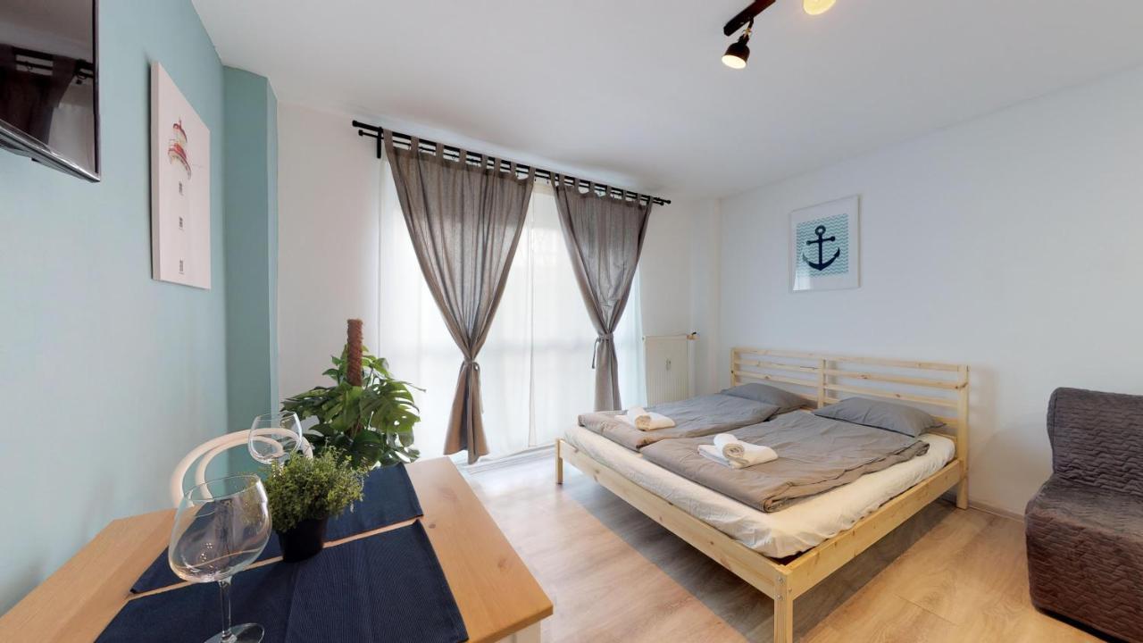 Studio Steps From Nivy & Main Bus Station Μπρατισλάβα Εξωτερικό φωτογραφία