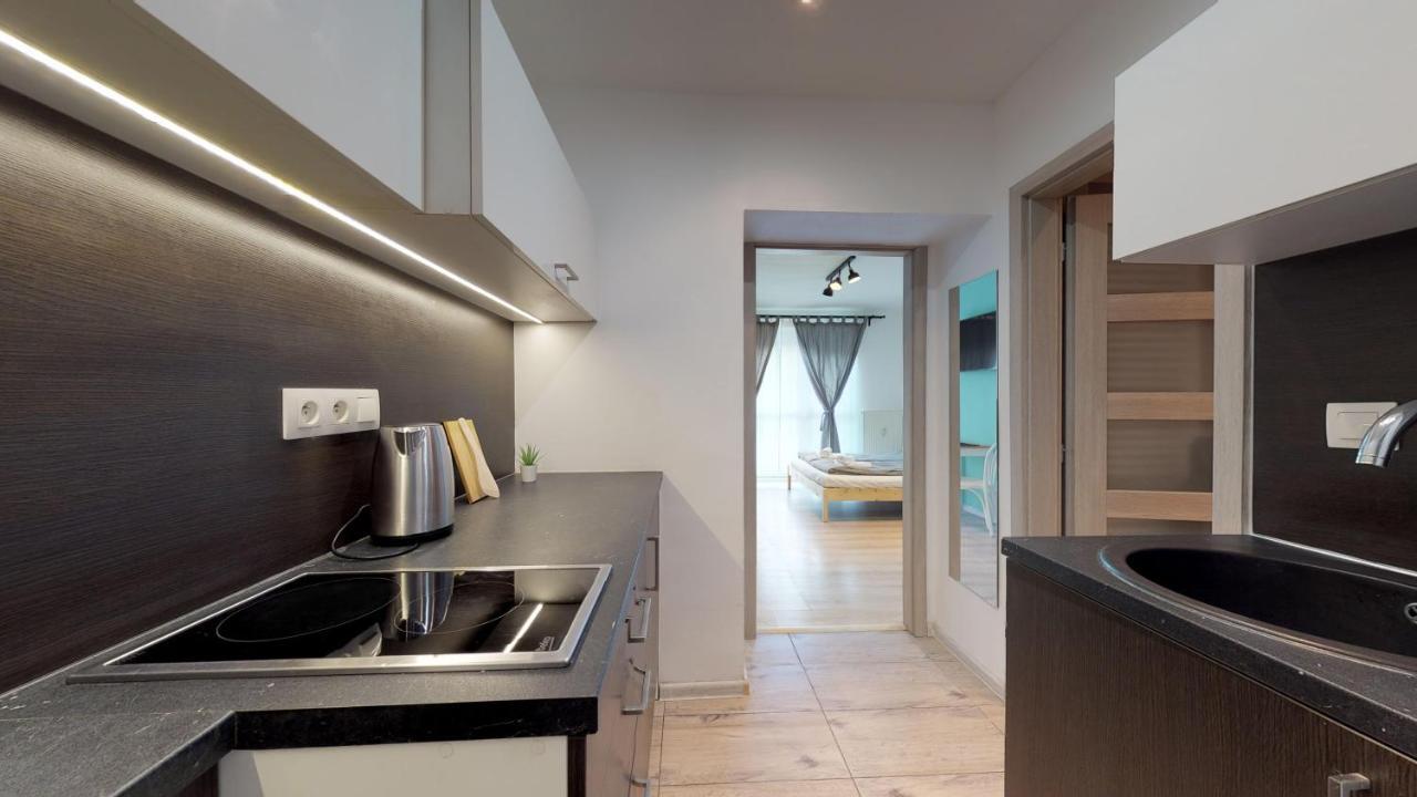 Studio Steps From Nivy & Main Bus Station Μπρατισλάβα Εξωτερικό φωτογραφία